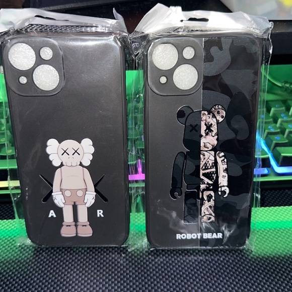 IPhone 13 Kaws Cases🔥 - Picture 2 of 2